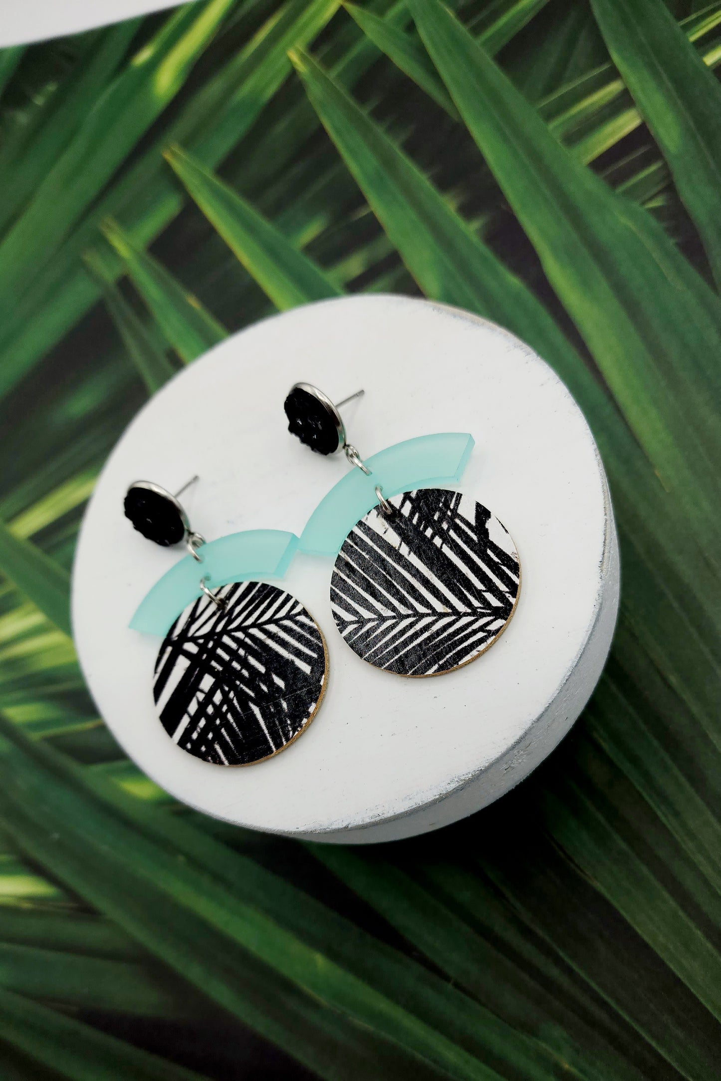 Black Palm Round Stacked Earring